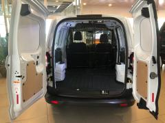 https://lasfurgonetasdealfonso.com/media/com_expautospro/images/big/furgonetas_de_segunda_mano_ford_transit_68e373ad57609.JPG