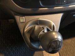 https://lasfurgonetasdealfonso.com/media/com_expautospro/images/big/furgonetas_de_segunda_mano_opel_vivaro_69184d092b3fe.JPG