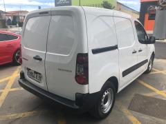 https://lasfurgonetasdealfonso.com/media/com_expautospro/images/big/furgonetas_de_segunda_mano_peugeot_partner_6a22efbf2fe69.JPG